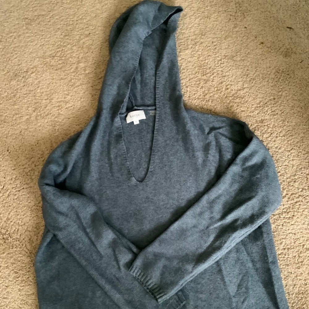 Sweater with hood